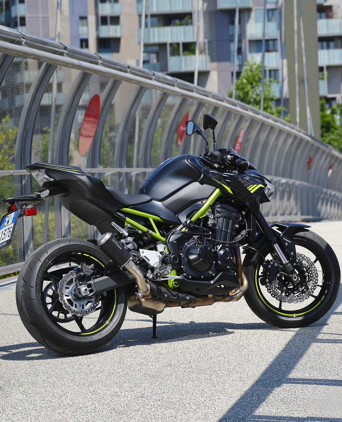 15218B+-+Exhaust+Muffler+LeoVince+Lv-10+Black+Edition+Kawasaki+