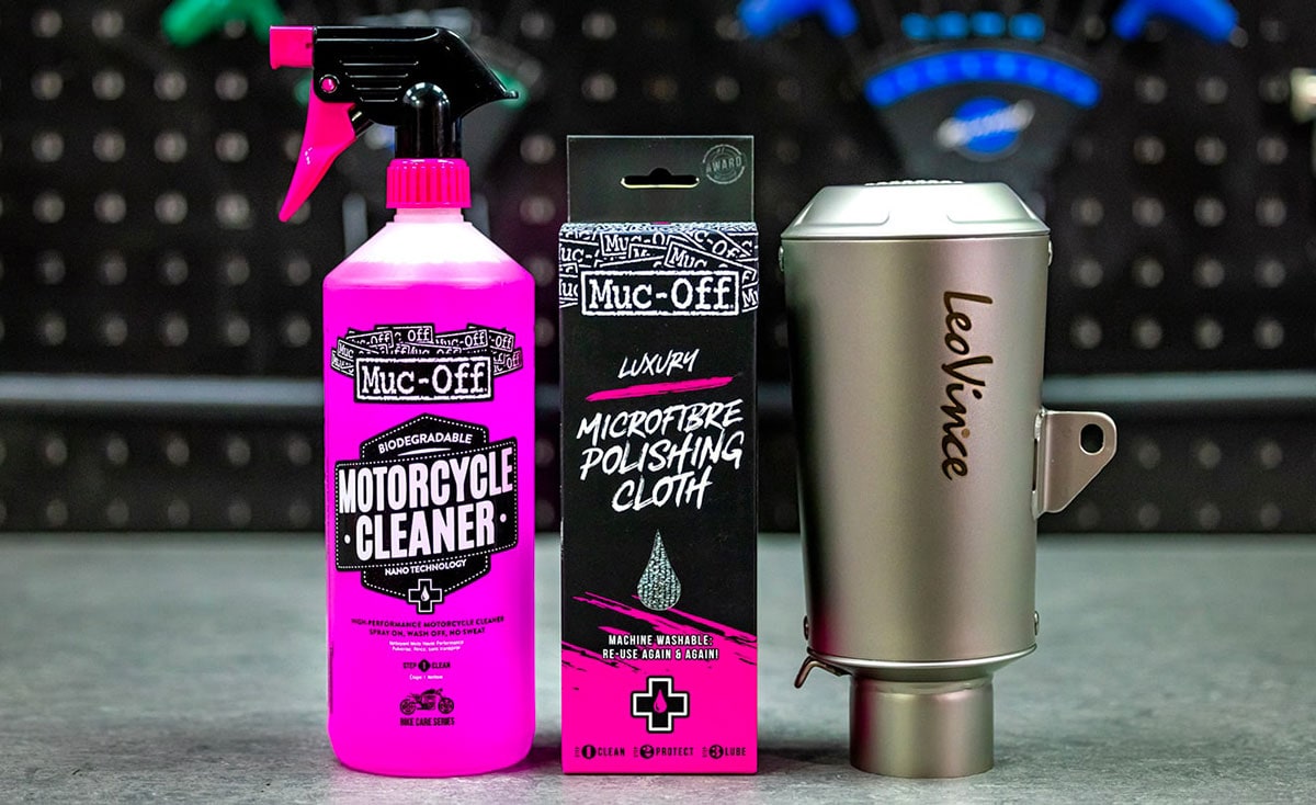 KIT LIMPIEZA, PROTECCION Y LUBRICACION MOTO MUC-OFF